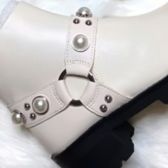 Karl Lagerfeld Pixie Embellished Moto Boots 6.5 - Picture 4 of 10